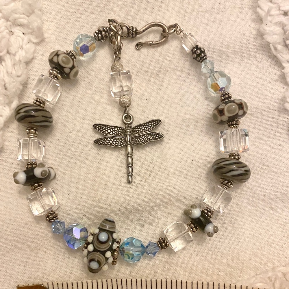Beaded bracelet w Australian crystal & dragonfly